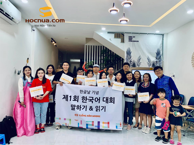 Trung tâm học tiếng Hàn ở TPHCM Woori